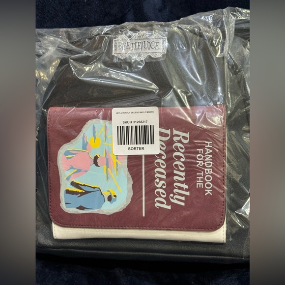 NWT Hot Topic Beetlejuice recently deceased mini backpack - Picture 5 of 7